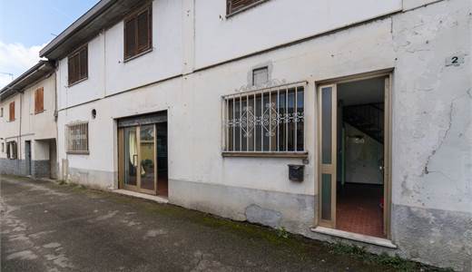 Terratetto Semindipendente in Vendita a Mombercelli